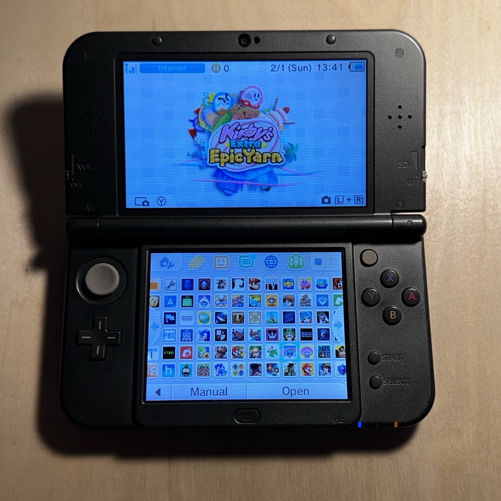 New Nintendo 3DS LL XL Top IPS Region Unlocked Metallic Black Bundle W/ Charger