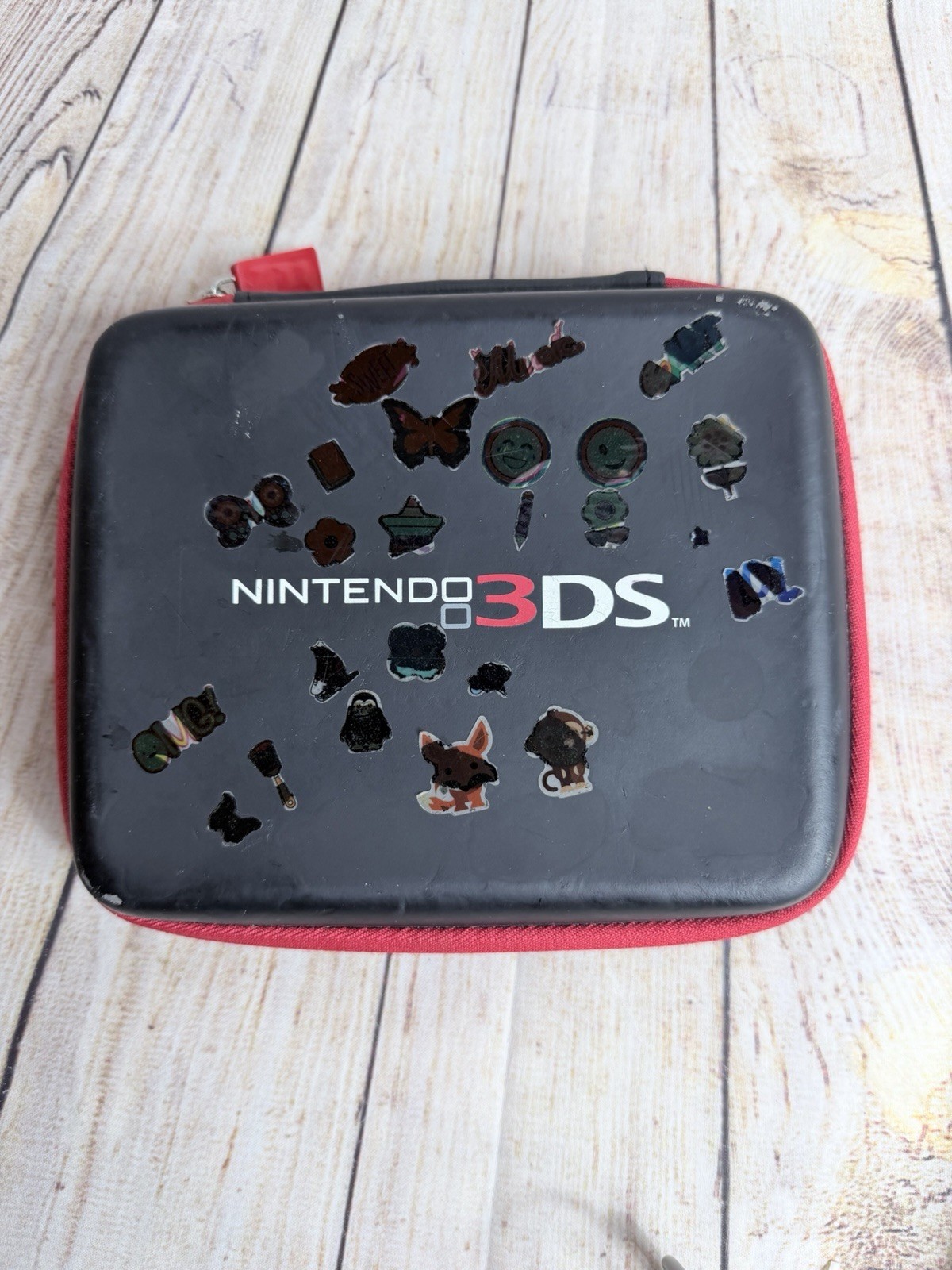 Nintendo 2DS Black & Red Console FTR-001 Tested Working With Case & Charger