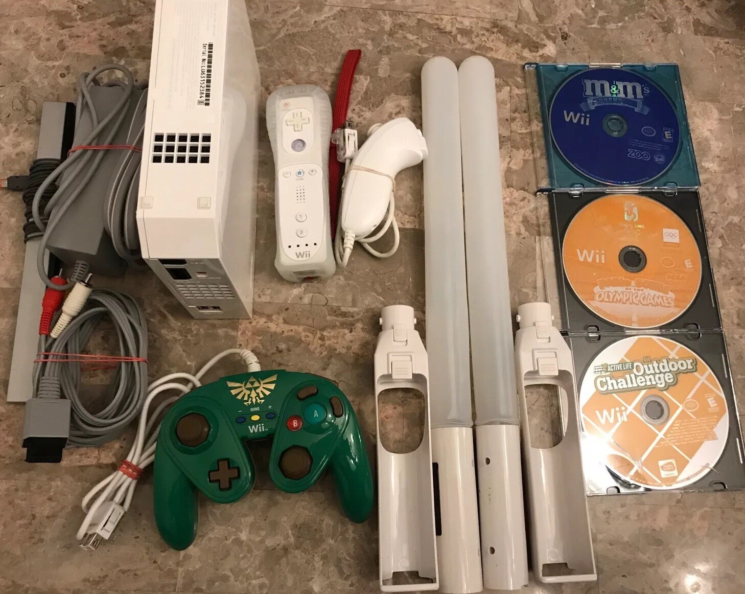 Nintendo Wii White Console System w/ wires, 1 Remote, 3 Games, 1 Link Fight Pad