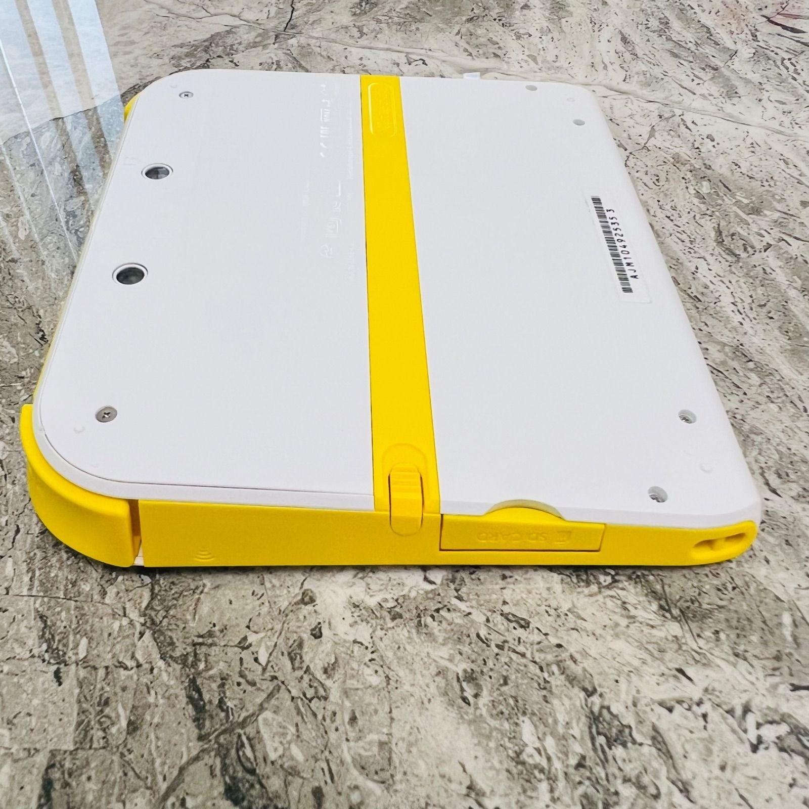 NINTENDO 2DS Super Mario Pack White Yellow Limited Edition Console with Charger