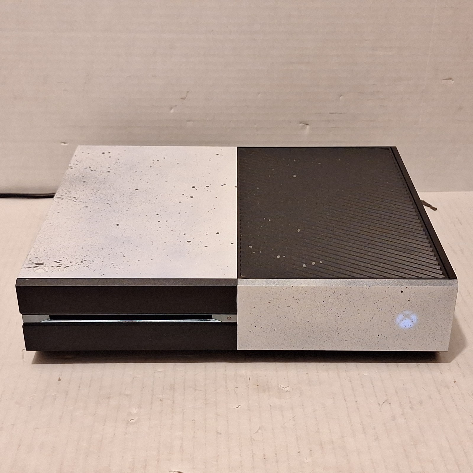SSD UPGRADED – CUSTOM PAINTED Microsoft Xbox One 1540 500GB Console System Only