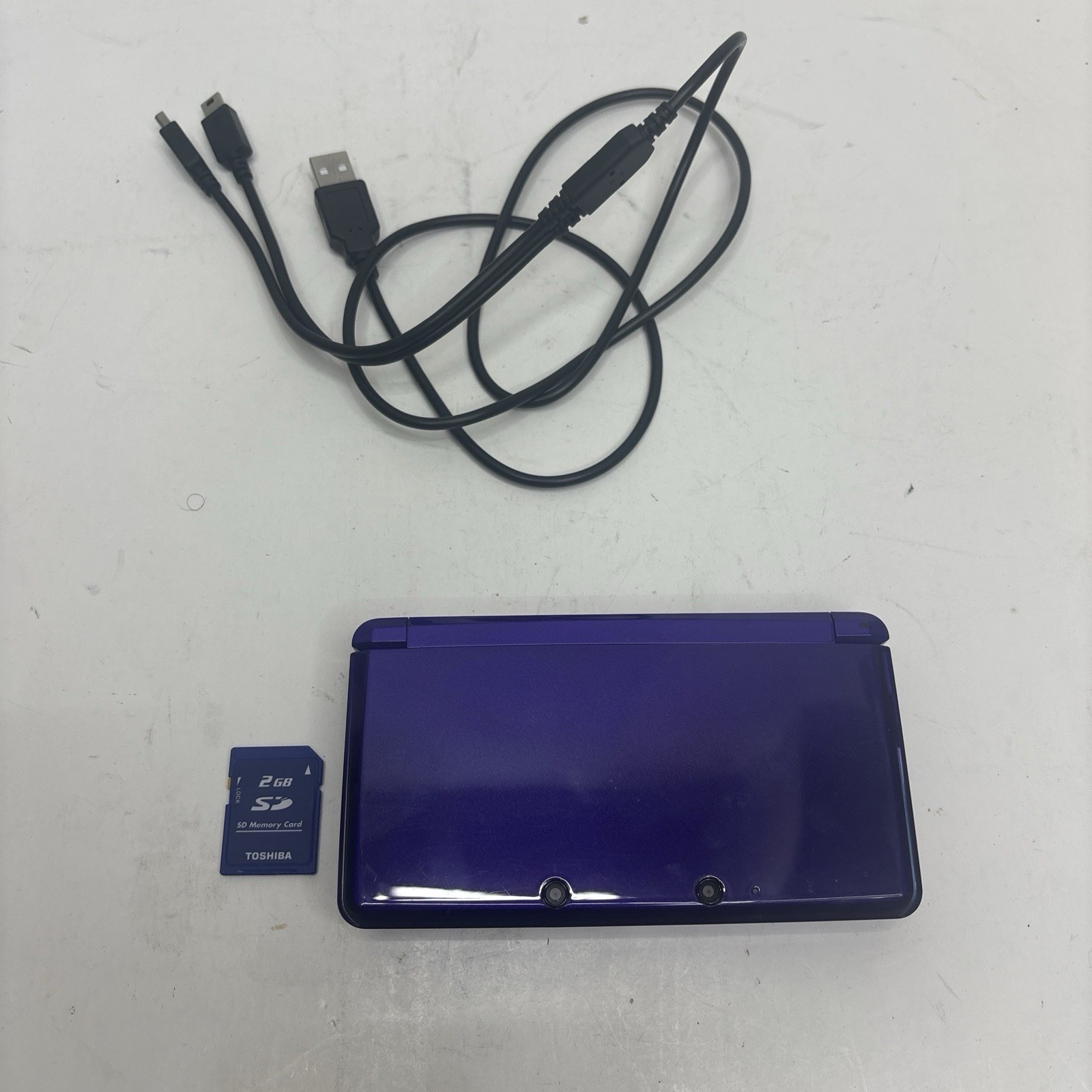 USA Version Nintendo Tested Midnight Purple W/ 2Gb SD Card & Charger No Stylus