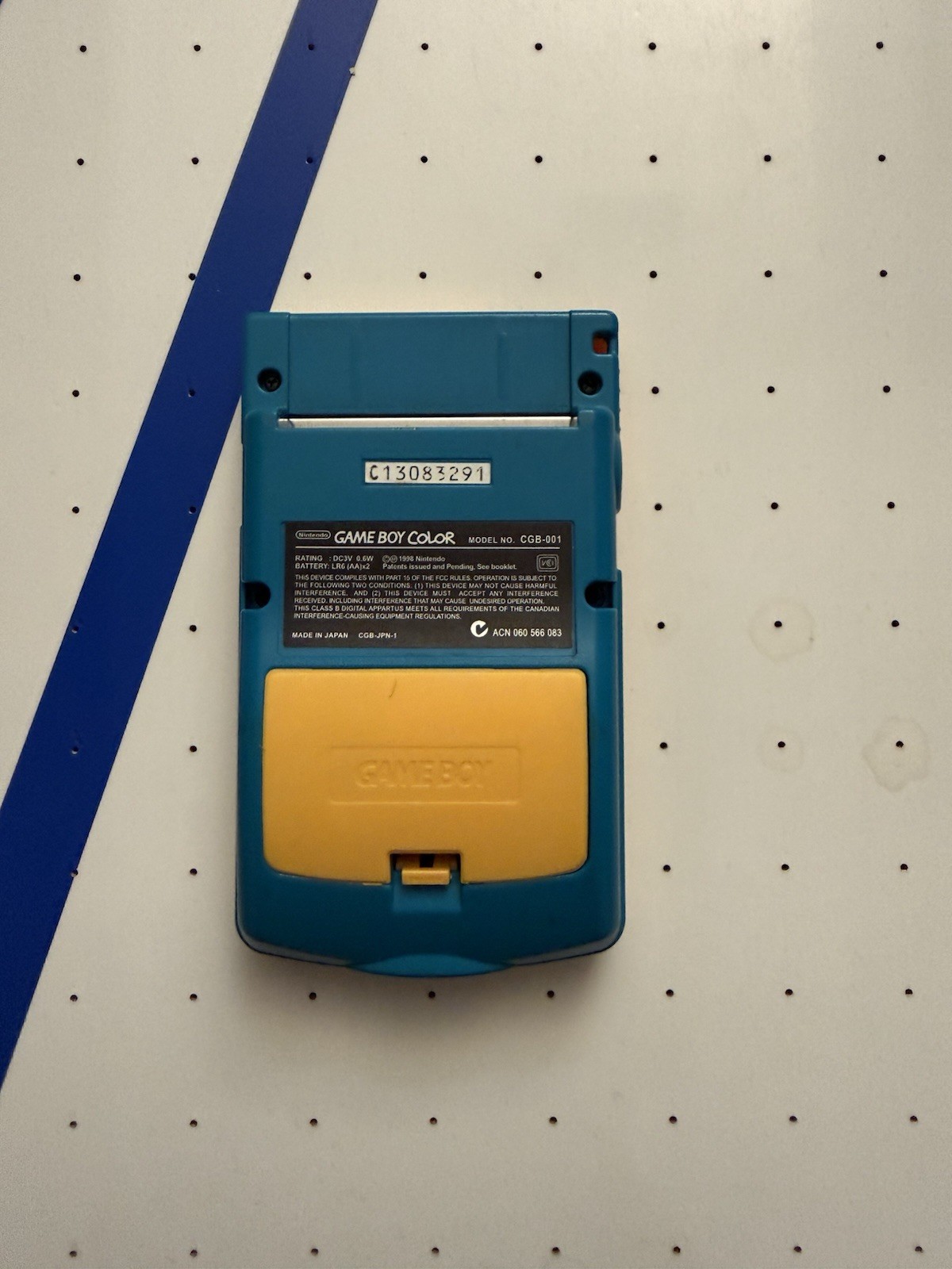 Gameboy Color Pokemon Pikachu Edition Console *RE-SHELLED* – Working