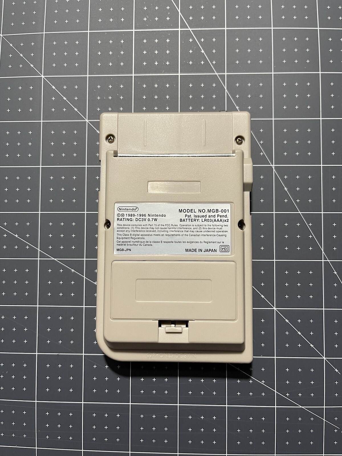 Gameboy Pocket with Black and White Backlit Screen Mod