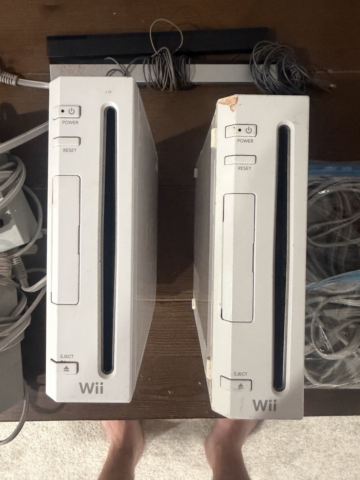 Two Nintendo Wii RVL-001 512MB Home Console White Untested, Sold for Parts