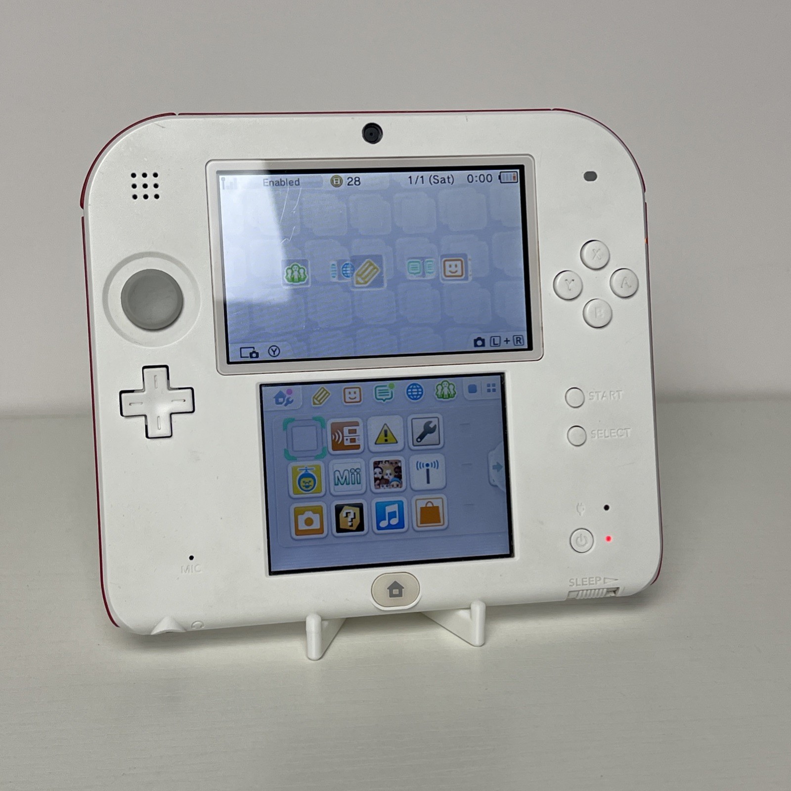 Nintendo 2DS Handheld Game Console FTR-001 Red White Tested Works W/STYLUS