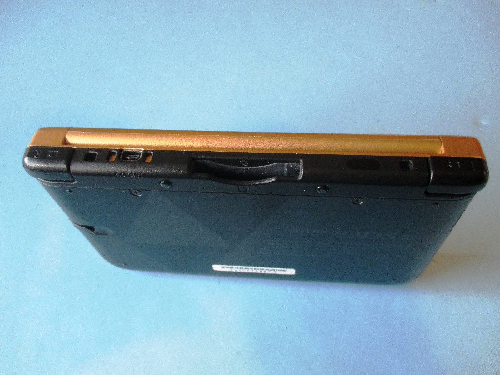 Nintendo 3DS XL Gold Legend of Zelda Edition System w/Charger FREE Shipping!