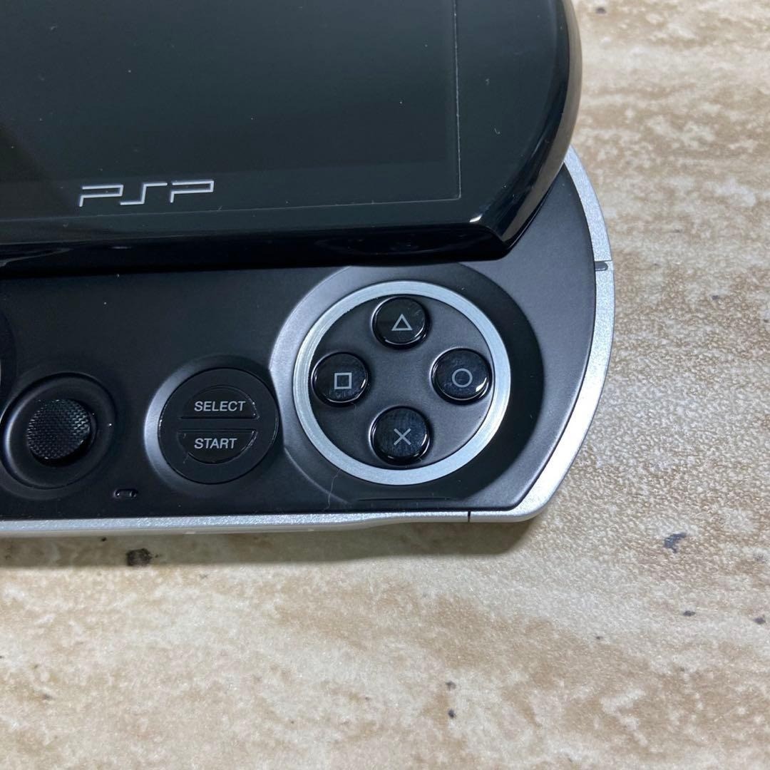 Sony PSP Go Piano Black 16GB Console Boxed Complete Tested Near Mint 7118
