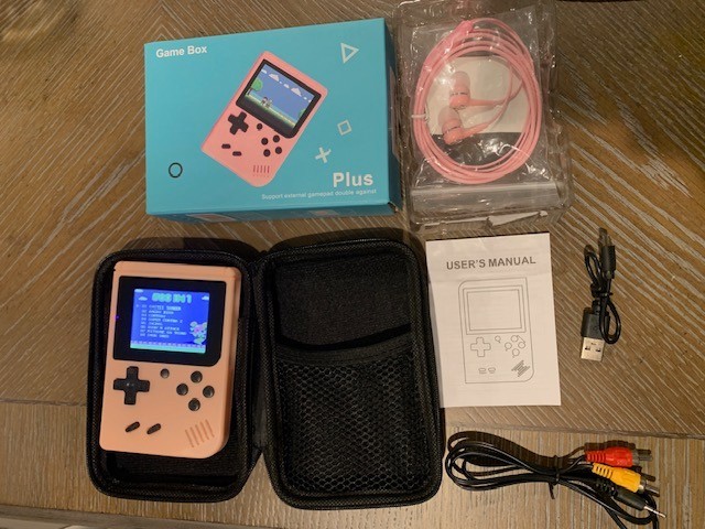 Game Box Plus HandHeld Retro Console 500 Games with carrying case & headphones