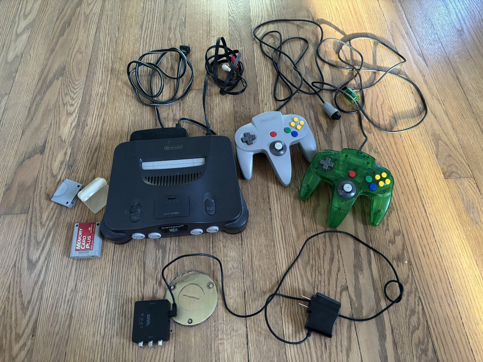 Nintendo 64 System 32MB Home Console – Charcoal Gray